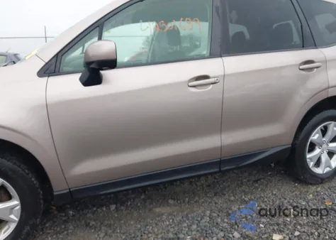 2016 Subaru Forester 2.5I Premium z USA, uszkodzony, nr VIN JF2SJADC6GH482843